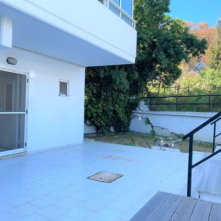 Alma Apartment *